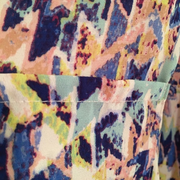 PINK ROSE PULLOVER BLOUSE - Picture 2 of 5